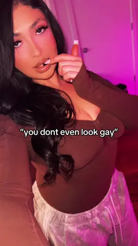 the struggle of straight passing 😢 #wlw #wuhluhwuh #femsoftiktok 