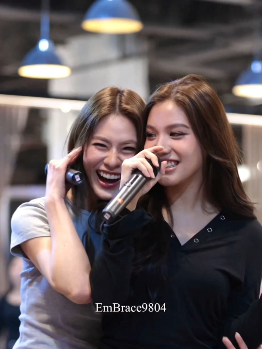 GMMTVFANIVALxEmiBonnie 💜🧡 (7 Oct 25) #emibonnie #emiamily #beobonny 