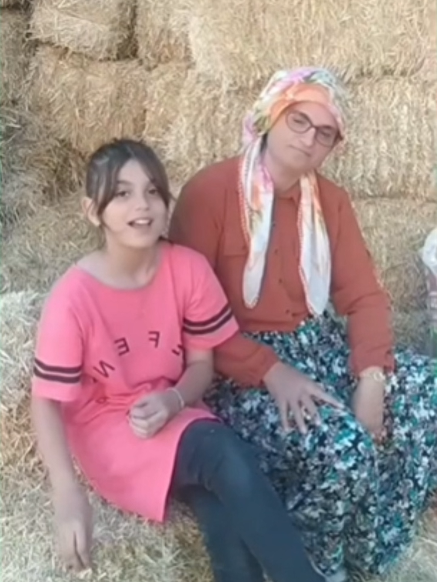 *AÇIKLAMAYI OKU* kimseyle dalga geçilmemiştir, tamamen mizah içindir/ tır edeti benim değil #creatorsearchinsights #tırediti