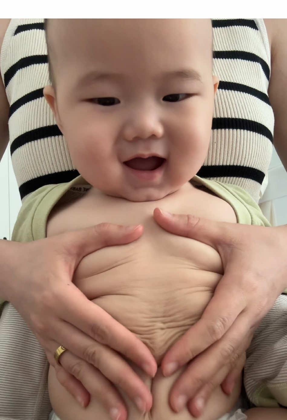 🤭🤭 #haihuoc #mevabe #meme #fyp #trending 