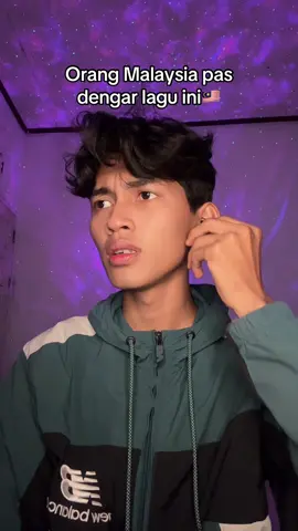 Penuh anomali😹