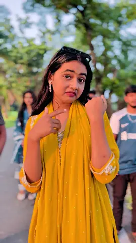 নাম ছিলো নাঈম 🤣কার নাম দিয়ে বানাবো কমেন্ট করো 🤣🤣#foryou #viralvideo #flowers #tiktok #fyp 