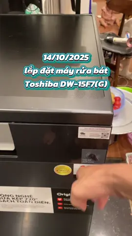 📅 14/10/2025. Bên mình vừa hoàn thiện lắp đặt Máy rửa bát Toshiba DW-15F7(G) model cao cấp nhất 💎Với công nghệ sấy khí nóng HyperDry kết hợp tự hé cửa giúp chén đĩa sạch bong – khô hoàn hảo ✨ #ToshibaDW15F7G #MayRuaBatToshiba #HyperDry #TuHeCua #DienMayNgaThuy 
