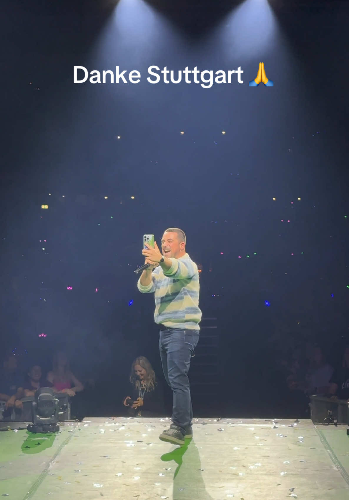 Dieser Moment bleibt. So viele Menschen, so viel Herz. Das hier war nicht nur ein Auftritt… das war für mich ein Erlebnis 🔥Danke Stuttgart!  #fy #fyp #live #pietrobasile #heymacarena 