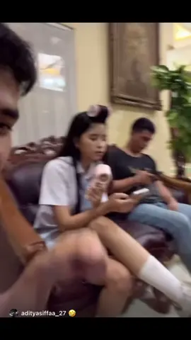 Sabar ya vania Setelah wilyam terbit lah adit 😂😂 @vaniaa 🦭 @Aditya27 #agz 