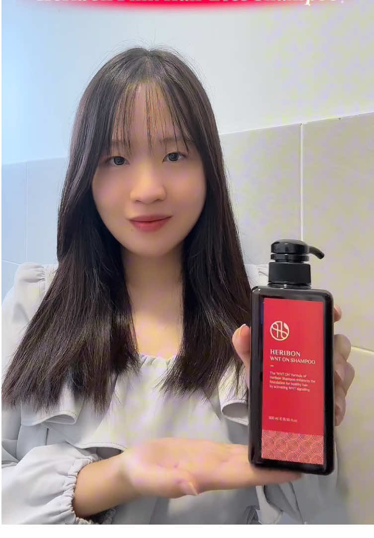 Not just another pink shampoo 💖 this one really works! Lathers into rich foam 🫧 feels cooling & refreshing on the scalp. With patented WNT ON, KY19382 & Hesperidin — not just prevention, but real care for progressing hair loss ✨ Stronger, fresher & healthier hair with every wash. #Pinkhairlossshampoo #heribon #antihairloss #hairgrowthshampoo #wnton 