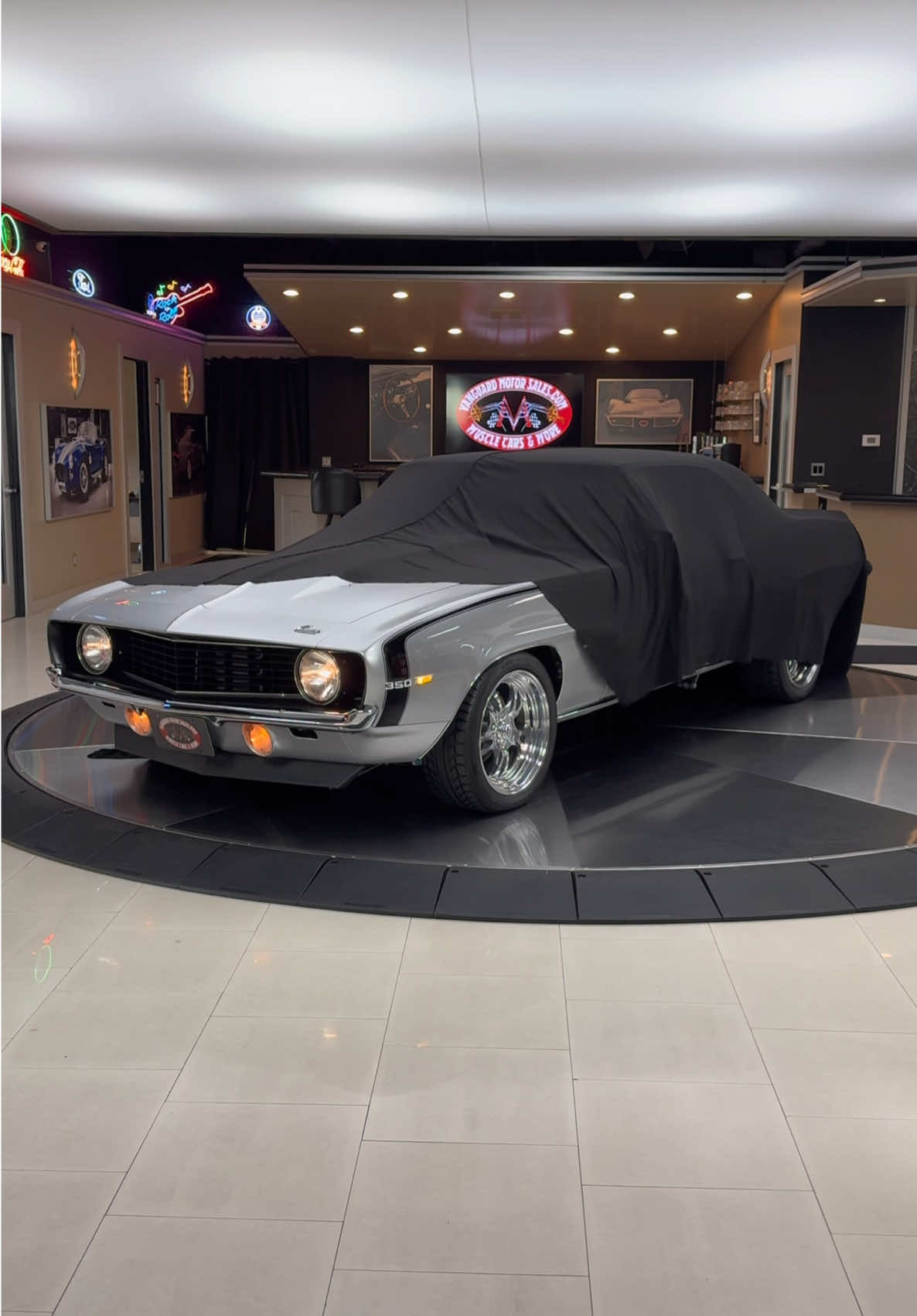 Introducing our New Arrival! 1969 Chevrolet Camaro Restomod 🔥🩶 Available Now!