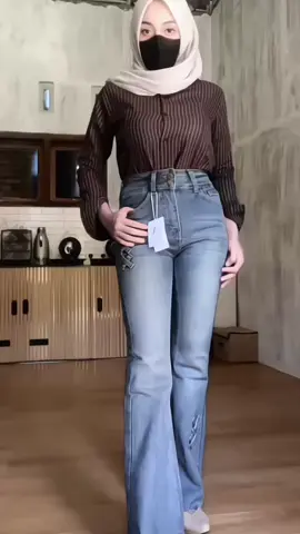 Gaya Kekinian & Trendy ✨ Tampil Lebih Tinggi & Langsing! Celana Cutbray Wanita Terbaru Size 27–32 Trend 2025! Celana Cutbray Wanita yang Bikin Look Kamu Makin Chic Wajib Punya! Celana Cutbray Kekinian Bikin Kaki Terlihat Jenjang Banget! #celana #jeans #celanajeans #celanamurah #fypシ゚viral 