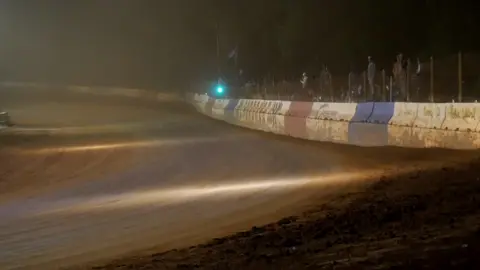 Supers Slinging It Out Of Turn ✌🏻 #superlatemodel #dirttrackracing #huntthefrontsuperdirtseries #dirtracing #cherokeespeedway 