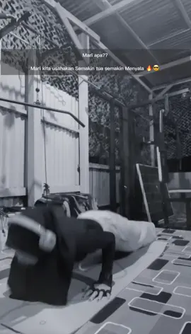 Tetap 🔥🔥🔥 dengan gelar MAMAK 3 Anak #CapCut #russianpushups 