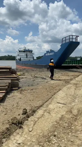 Buka bungkus dlu LCT BAHTERA ABADI V #kapalbaru #promoseruweekend #galangankapal #kulikapal #bapakjetty #tenggarongseberang #pelautsamarinda #storypelaut #pelautpunyacerita #ptangganajayaabadi #fypage #fyp #4u #foryoupage #xybca #masukberanda #fyppppppppppppppppppppppp 