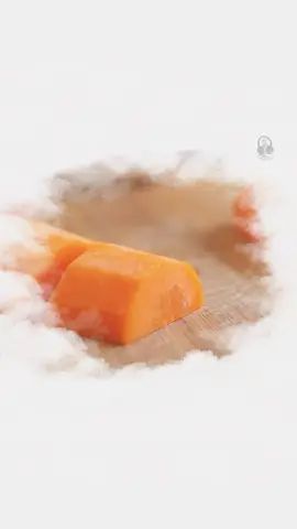 Yêu nhau không phải lúc nào cũng cần phải ồn ào, cũng chẳng cần những lời ngọt ngào hay những món quà to lớn… #giuanhungconsong #phattrienbanthan #chualanh #sach 