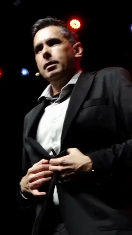 O sucesso se aprende. Isso requer abandonar velhas ideias, antigas crenças e ter humildade para aprender. Mentiroso é quem diz que é fácil. Sabotador de sonhos é quem diz que é impossível. Gostando ou não desse discurso, eu vivi e vivo isso na pele nos últimos 30 anos: Eu fui pobre, saí do zero, empreendi e enriqueci. Além disso, já liderei centenas de pessoas a transformarem suas realidades.  Assim como o Edu Lyra e o Rick Chesther - que tb tive a oportunidade contribuir com suas trajetórias - vcs ouvirão a falar muito da Miriam em breve…  Acompanhem aqui no perfil. 