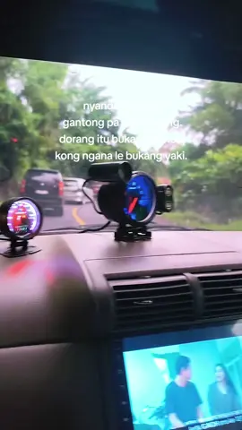 mohon maaf, bukang mo tunjung skil, mar ini berat muatan yang ndak ndak boleh kase brenti ditanjakan.tambah lagi waktu bongkar yang so mepet skali.🙏🏻 #sayorcampur  #kentangbalap  #dusukapal  #resikosopir  #tanjakanmunte 