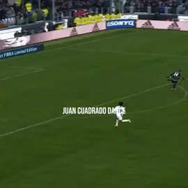 Juan Cuadrado dance🕺 #juancuadrado#juventus#cosmoftbl1#dance#colombia 