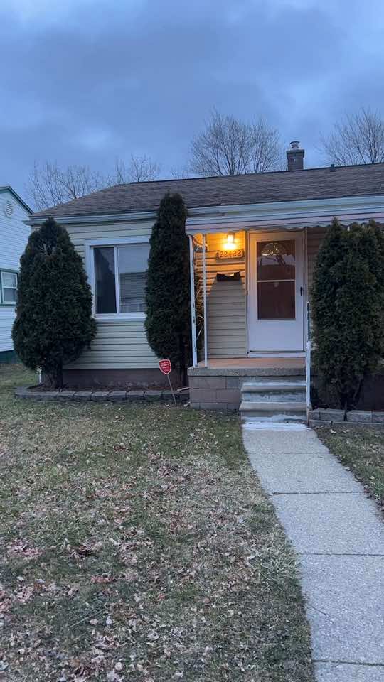 Clearing drafts #clearingdrafts #fyp #michiganhousesforsale #michigan 