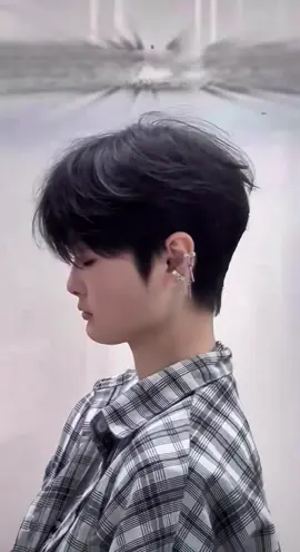 Hair style #commahair #tomboyhairstyle #coolgirl #commahairstyle #haircutideas  @blackDD69  @blackDD69  @blackDD69 