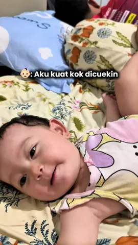Papanya dah ngantuk berat ketika bocil masih kangen
