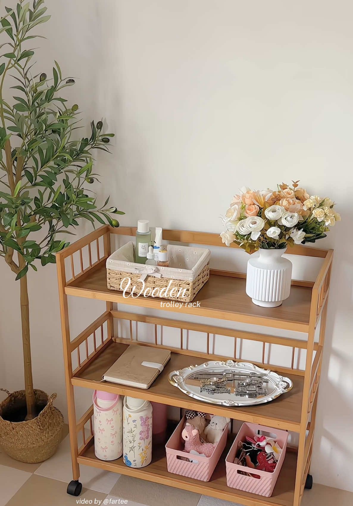 Replying to @ʚ dierah norrizam ɞ auto bilik nampak kemas & aesthetic 🤍🤏🏻 #bamboorack #woodenrack #rakkayu #aesthetic #fyp 
