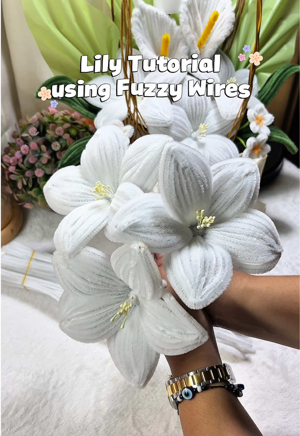 LILY FLOWER DETAILED TUTORIAL using Fuzzy Wires 😍❤️ #fuzzywire #fuzzywireflowers #fuzzywirebouquet #fuzzywiretutorial #craftyaki 