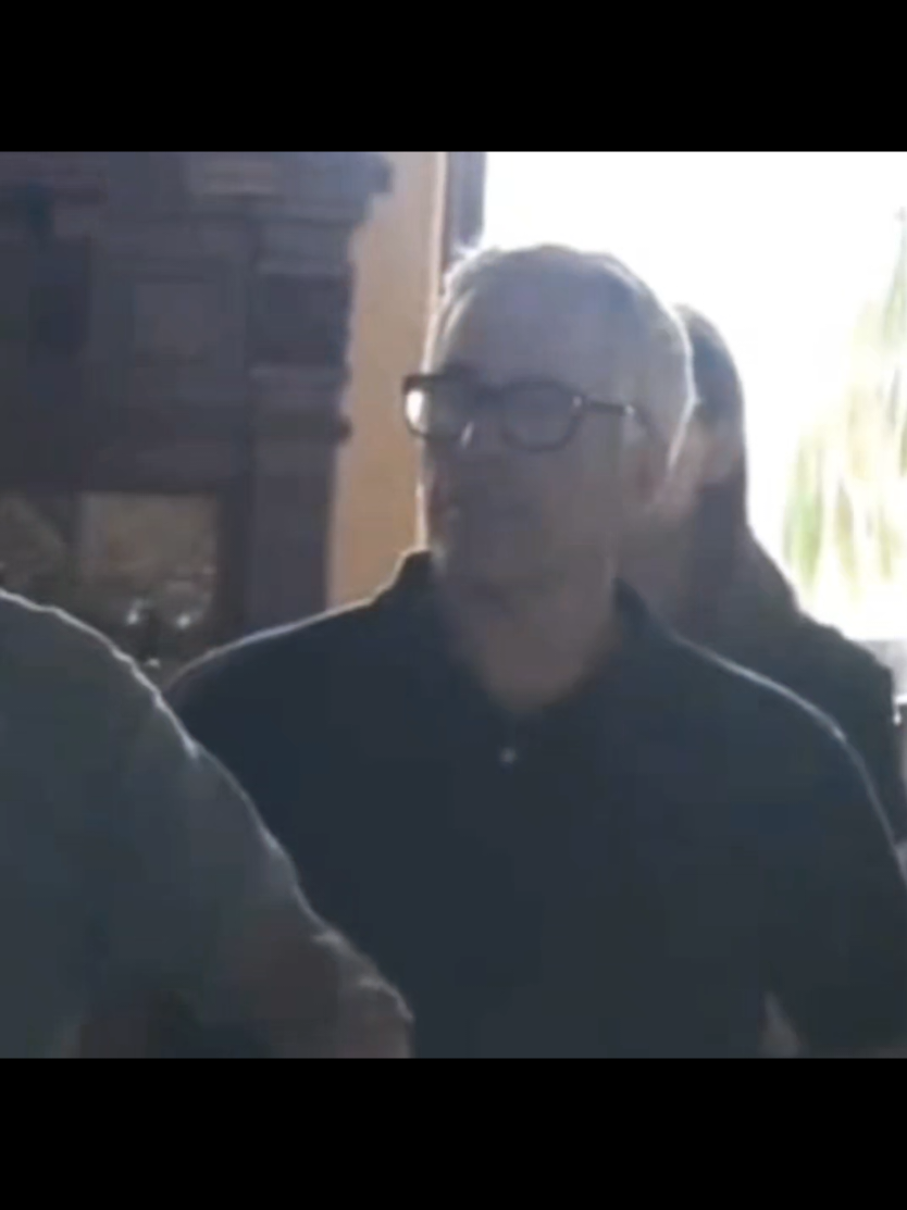 He can't see without his glasses💔 #jeffreyepstein #epstein #funny #foryou #fyp 