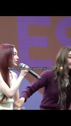 P'milk doesn't get jealous easily, but if she gets jealous, the world is scary 😭 This is why P'Namtan promised that the story would end and we would still be friends because P'Namtan knew that P'milk was jealous of him. Loverrukk🥶😳#panlyv #milkpansa #loverrukk #milklove #muvmuv 