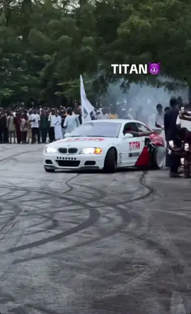 Warning ⚠️ This stunts are performed by professionals. #pleasedonottrytorecreate #views #bmwmotorsport #views #200kviews 