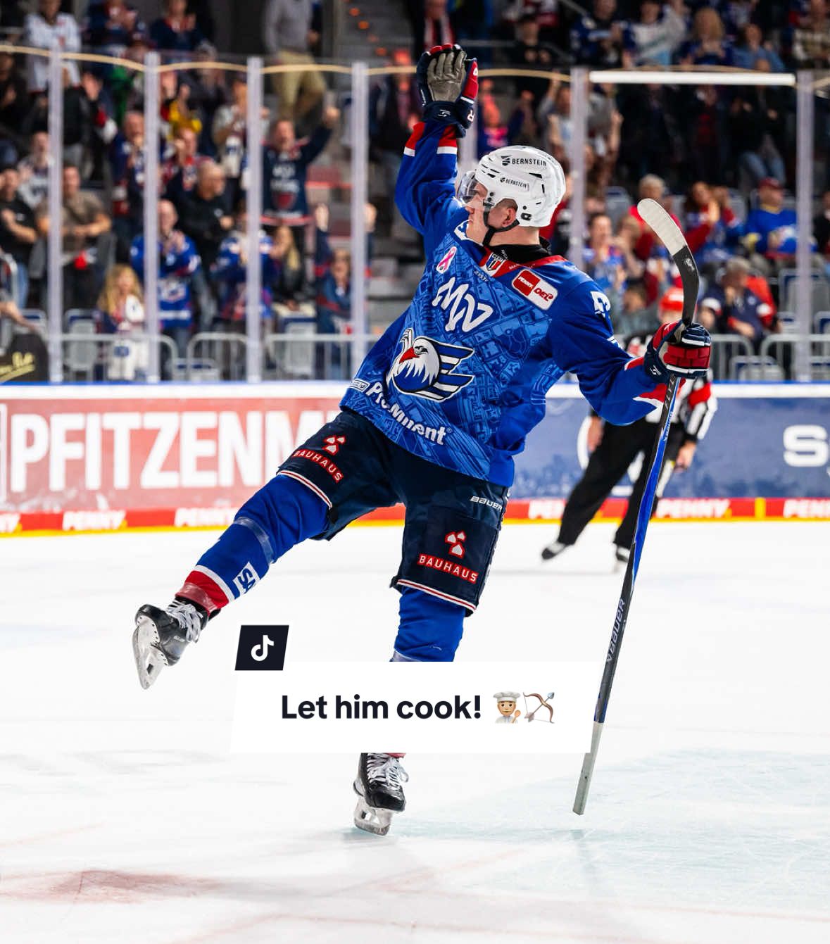Let him cook! 👨🏼‍🍳🏹  #AdlerMannheim #Hockey #Mannheim #Hockeytiktoks #Sports 