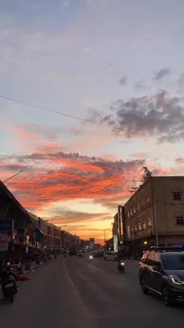 Siapa sangka #airmolek seindah ini🌆
