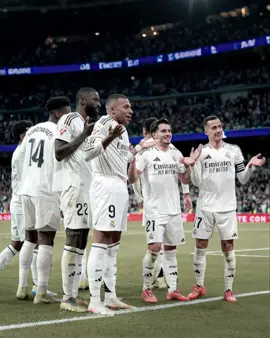 รักลิเวอร์พูลกับมาดริดเท่านั้นนนนนน #เรอามาดริด #ลิเวอร์พูล #tiktok #football #liverpool #madrid 