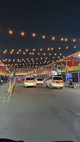 Kuningan emng candu bngt 🥰 #kuninganjawabarat #tamkotkuninganjabar #tamankotakuningan #fyp #foryou #foryoupage 