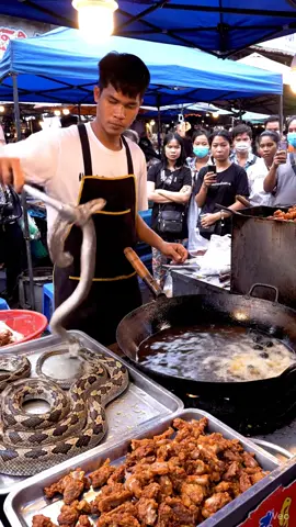 Life at a Wild Meet Market #seafood #food #fish #cooking #animalsmarket 
