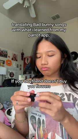 TIME TO GET SUPERBOWL READY #spanishtiktok #badbunny #nosabo #parrotpartner #LanguageLearning 