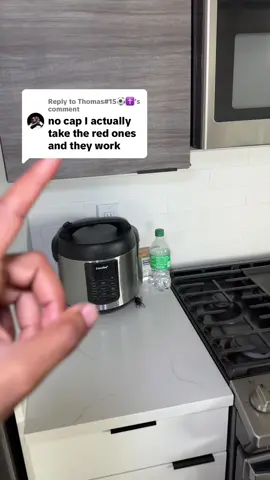 Replying to @Thomas#15⚽️✝️ and they made it taste good surprisingly #goli #tiktokshop #falldealsforyou #applecidervinegar 