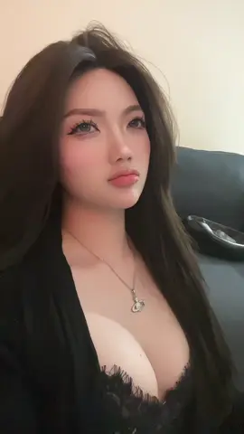 Cô gái khổ nhất thế gian 🤡