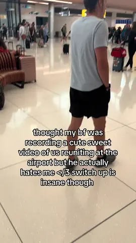 if it’s not clear he’s saying it in a joking way LMAOO (he is a liberal guys) #fyp#longdistance#reunion#airport#bf
