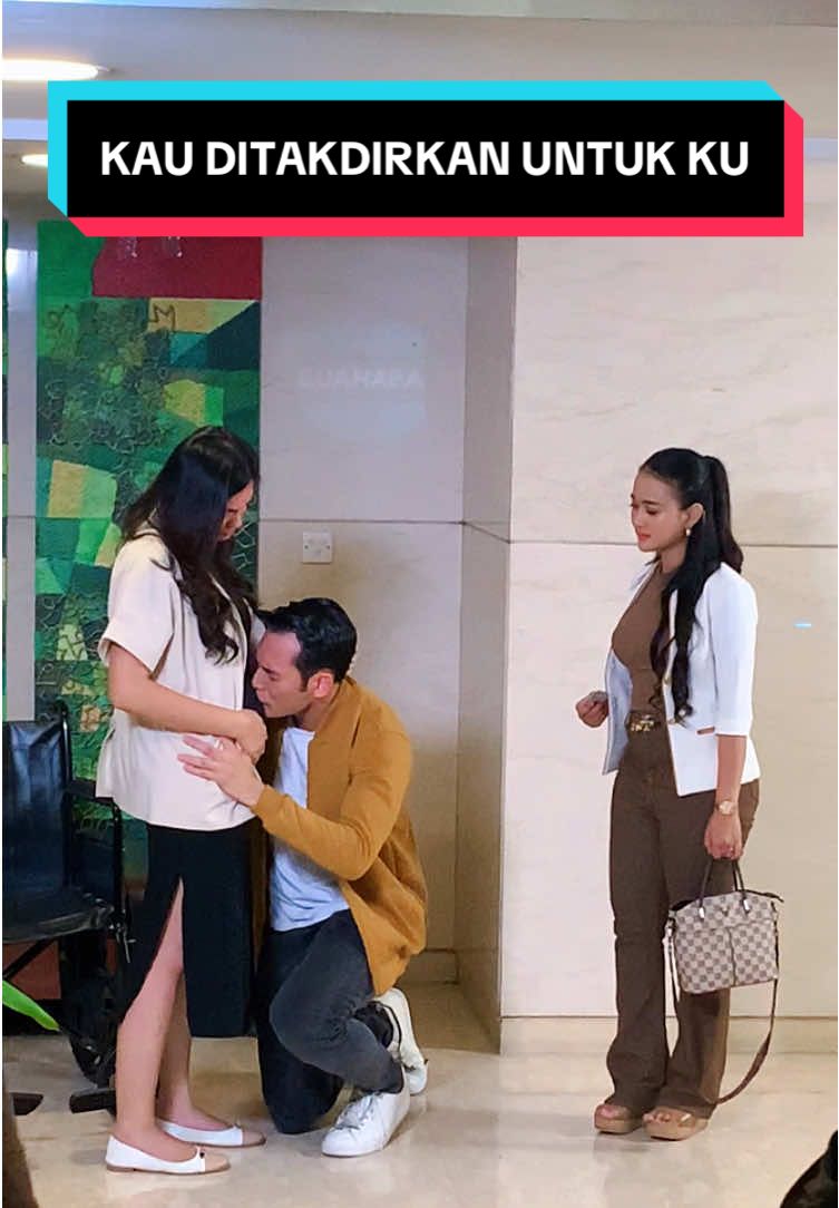 Coming Soon.. Judul Film 🎬 “KAU DITAKDIRKAN UNTUK KU” Jgn pernah memberi harapan pd yg lain jika akhirnya engkau tinggalkan. Seperti apa kisahnya nantikan hanya di RCTI  #film #kisahnyata #cintapalsu #penghianatan #rcti 