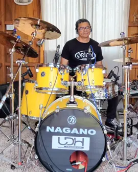 Gravei essa grande canção da Banda Magníficos, um clássico do forró romântico que marcou época! Coloquei a bateria respeitando a gravação original.  #BandaMagnificos #Apaixonada #ForróRomântico #CarlinhosPapaLeguas #BateraDeForró 