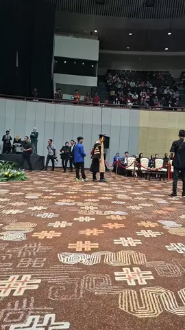 met wisuda pak #ahmadsahroni #sahroni #graduation 