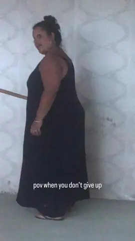 Consistency goes a long way.  This is what 60kgs (130lbs) weight loss looks like. There’s a FREE ebook with all the recipes that helped me lose weight at link in my bio 📖  #dontgiveup #gym #GymLife #Fitness #GlowUp     