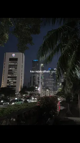 sebab aku masih berusaha mengingat sisi baikmu, terlepas dari berjuta-juta rasa ketidak terimaanku itu.