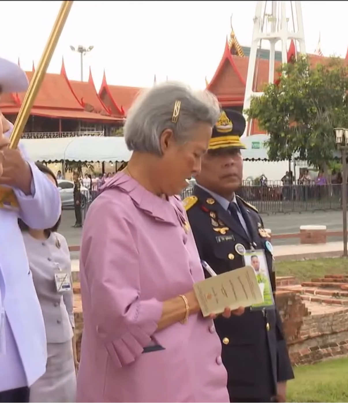 บันทึกไว้เป็นความทรงจำ  กรมสมเด็จพระเทพรัตนราชสุดาฯ ทรงบำเพ็ญพระราชกุศลถวายผ้าพระกฐินฯ จ.สุพรรณบุรี  ข่าวในพระราชสำนัก วันที่ ๑๔ ตุลาคม ๒๕๖๘