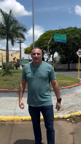 É JUSTO? Pq a Janja precisa de quase 200 assessores? Pra fazer o que? Repasse esse vídeo vamos derrubar isso!