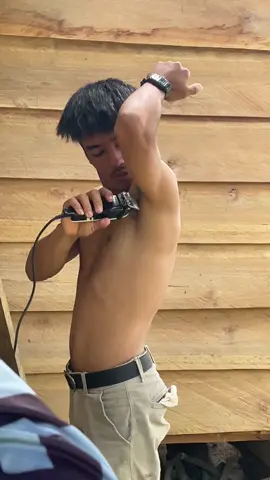 Day-1 cukur bulu ketek🤣🤣#trend #lewatberanda #4u #foryoupage #xybca #fyp 