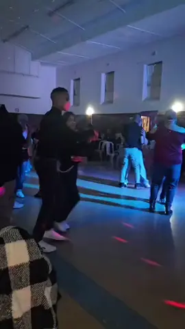 Some Jazzy vibes. Back at it. Join Bester Dance Studio every Tuesday at Mary of the angels Catholic Church 7:30pm and Swingers, Wetton every Wednesday at 7:30pm. @nicolegriffin #jazztok #athlone #besterdancestudios #mikyleandnicky #mikylebester 