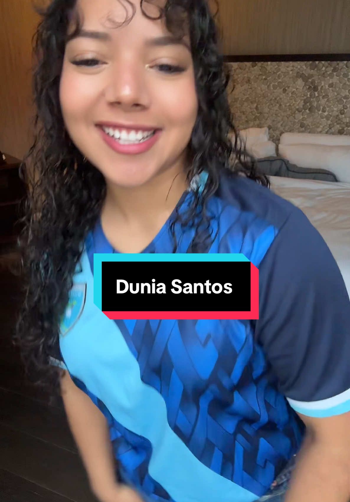 Dunia Santos 