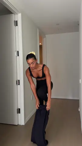 it’s not just loungewear, it’s the perfect pre- and post-workout uniform @lululemon BeCalm #lululemoncreator