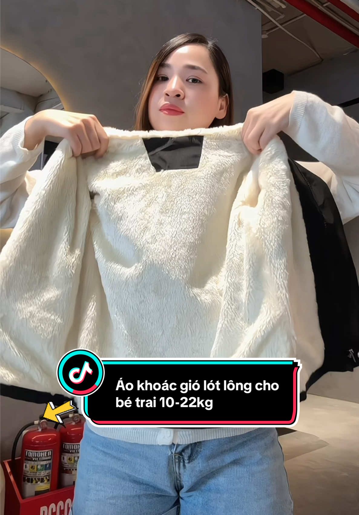 Áo khoác gió 2 lớp cho bé trai lót lông mềm chống gió chống nước giữ ấm tốt 10-22kg #megaoreview123 #aokhoacbetrai #aokhoacgiobetrai #quanaobetrai 