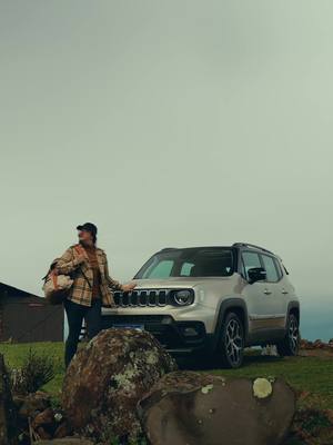 Liberdade, estrada e memórias: foi assim que a dupla @lifesessions viveu com o Jeep Renegade.