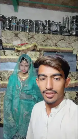 مجھے نادیہ سے پیار ہے جو لوگ  ہم سے جلتے ہیی